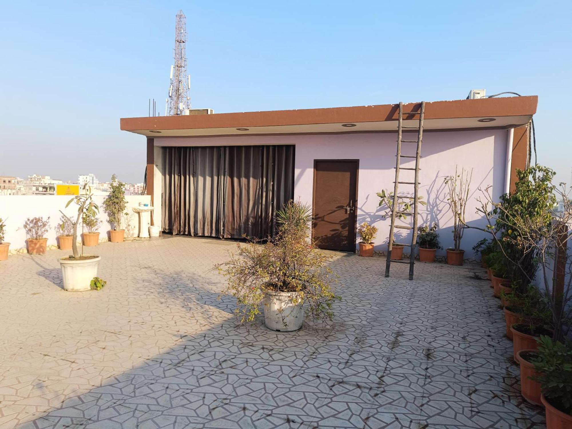 Apartment The Wings Kashi Roof *